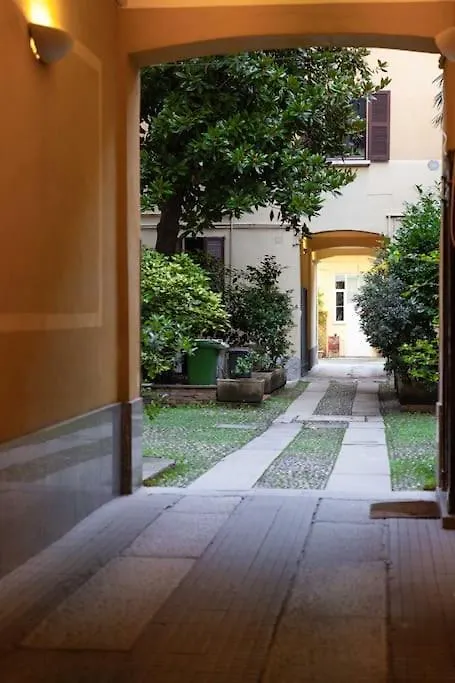 Ht Bilo Tortona Apt Milan Apartment