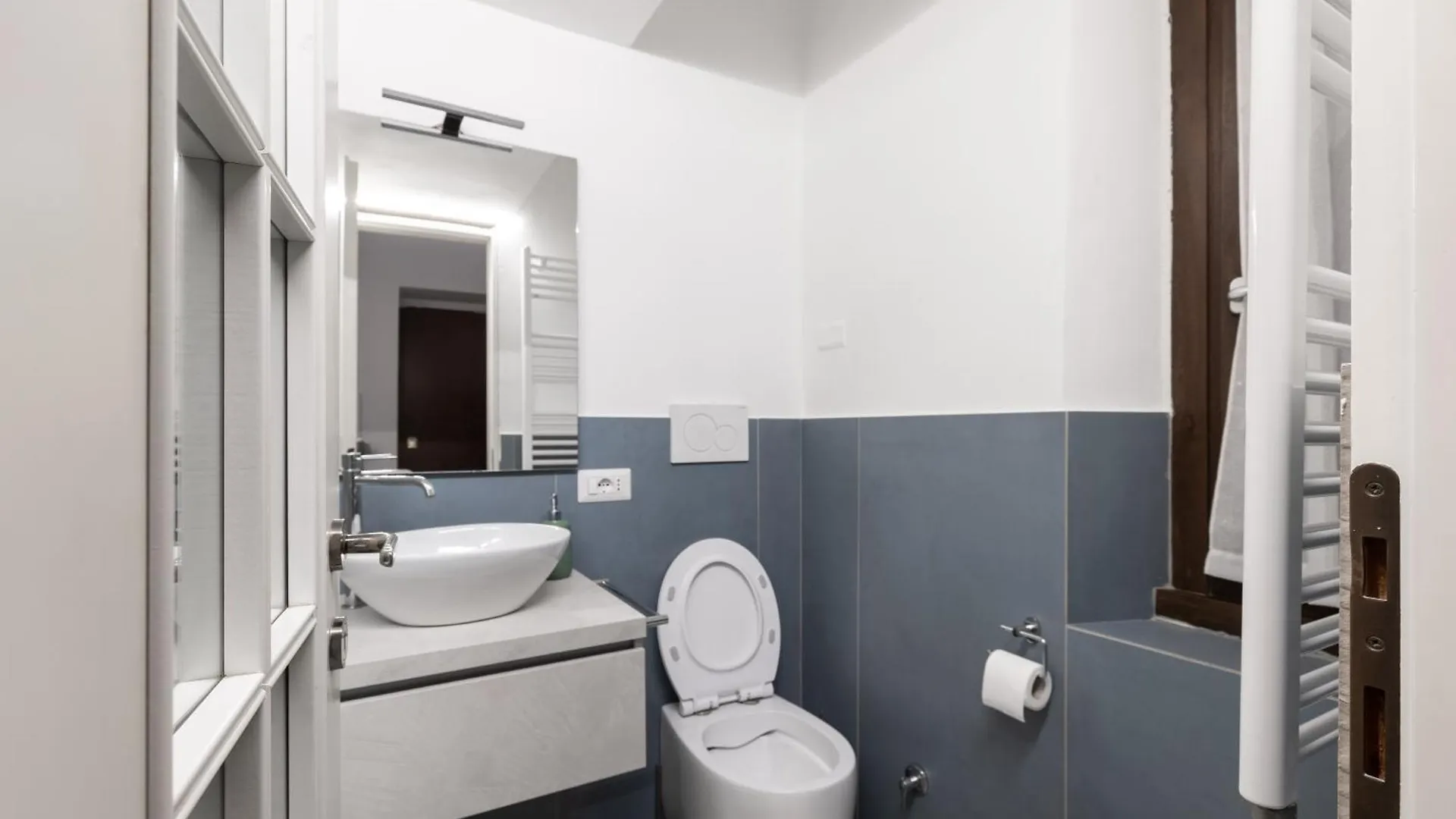 Ht Bilo Tortona Apt Milan Italy